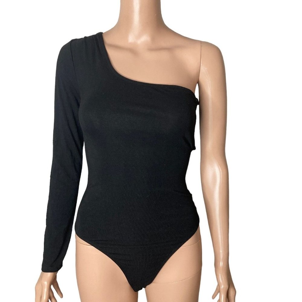 ASTR The Label Bodysuit Medium Twist Back One Sleeve Black Stretch